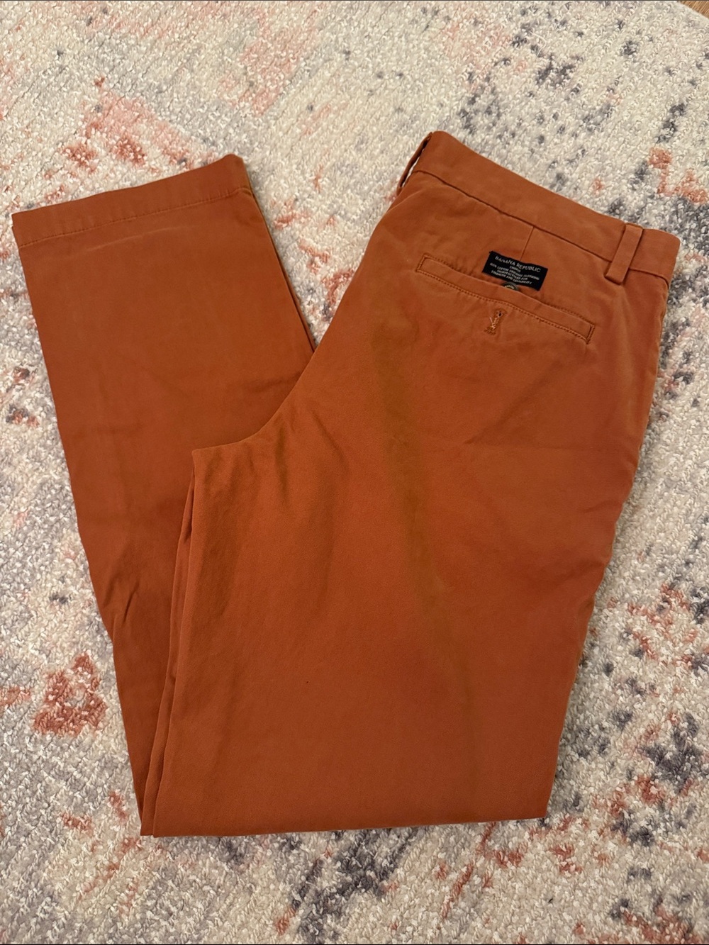 Banana Republic Men's Chino Pants - Rust
